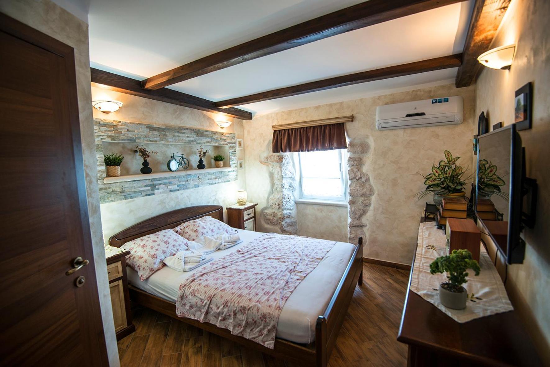 Diana More Baska  Exterior photo