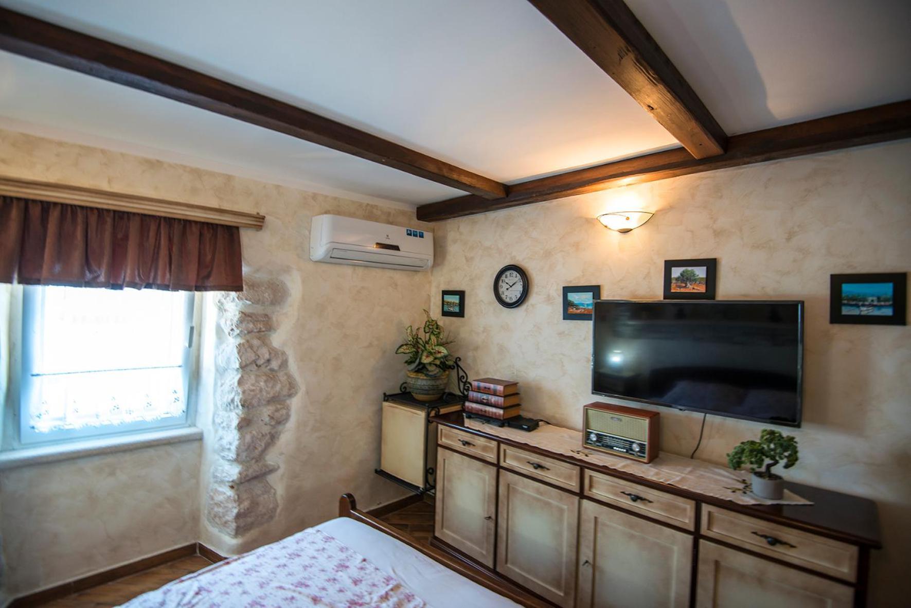 Diana More Baska  Exterior photo